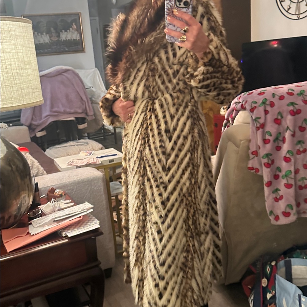 ๐VINTAGE , Genuine Leopard Fur Coat RARE ! Size X Small VERY RARE SOLD - Picture 1 of 17